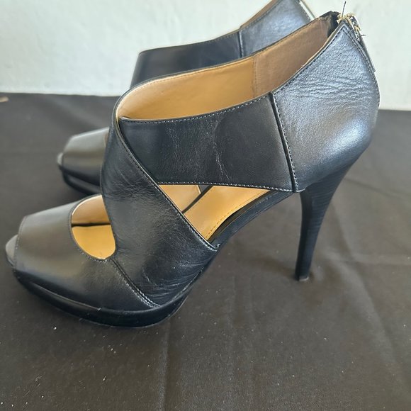 Michael Kors platform heel - Picture 5 of 8